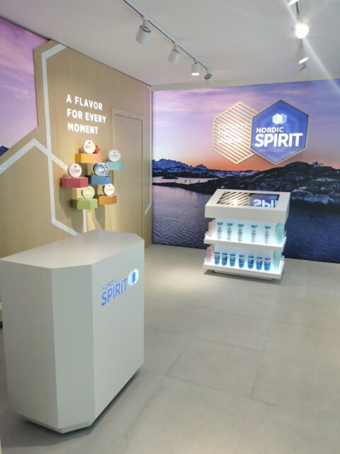 A modern retail display designed by Expohouse, showcasing products in an engaging and innovative manner.